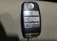 2015 Kia Sedona in Pittsburgh, PA 15236 - 18149224 32