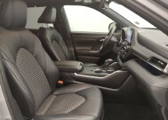 2021 Toyota Highlander in Greensboro, NC 27407 - 18149255 21