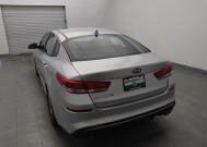 2019 Kia Optima in Houston, TX 77074 - 18149354 6