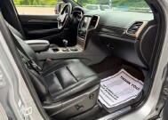 2015 Jeep Grand Cherokee in Knoxville, TN 37920 - 18149405 16
