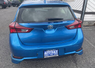 2017 Toyota Corolla in Mount Vernon, WA 98273 - 18149503 3