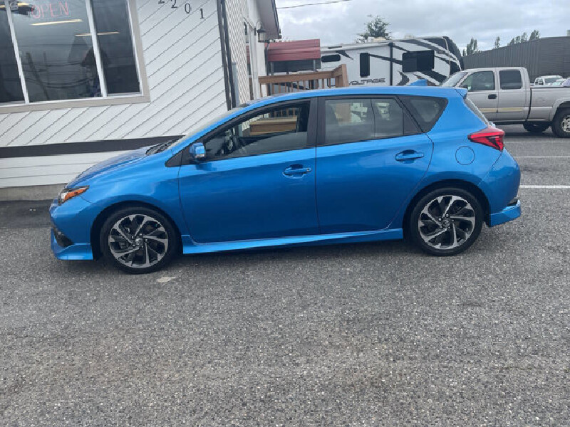 2017 Toyota Corolla in Mount Vernon, WA 98273 - 18149503