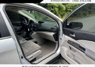2014 Honda CR-V in Matthews, NC 28105 - 18149541 9