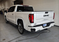 2025 GMC Sierra 1500 in Burlington, WI 53105 - 18149552 3