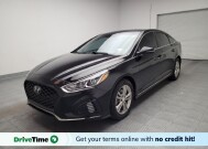 2018 Hyundai Sonata in Fresno, CA 93726 - 18149560 1