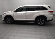2019 Toyota Highlander in Fort Worth, TX 76116 - 18149718 3