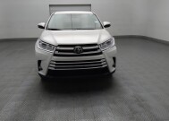 2019 Toyota Highlander in Fort Worth, TX 76116 - 18149718 14