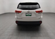 2019 Toyota Highlander in Fort Worth, TX 76116 - 18149718 7