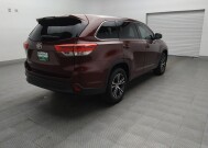 2018 Toyota Highlander in Arlington, TX 76011 - 18149760 9
