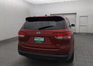 2016 Kia Sorento in Tampa, FL 33612 - 18149832 7