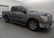 2017 Nissan Titan in Clearwater, FL 33764 - 18149845 11