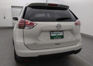 2015 Nissan Rogue in Clearwater, FL 33764 - 18149869 6