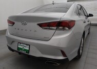2019 Hyundai Sonata in Tampa, FL 33612 - 18149873 9