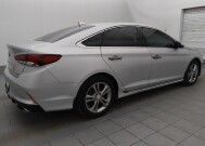2019 Hyundai Sonata in Tampa, FL 33612 - 18149873 10