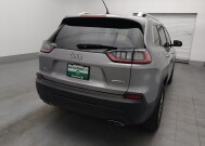2019 Jeep Cherokee in Jacksonville, FL 32210 - 18149900 7