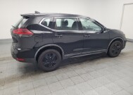 2018 Nissan Rogue in Memphis, TN 38115 - 18150088 10
