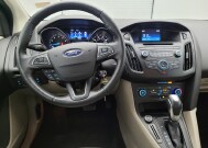 2015 Ford Focus in Toledo, OH 43617 - 18150200 22