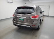 2014 Nissan Pathfinder in Miamisburg, OH 45342 - 18150201 7