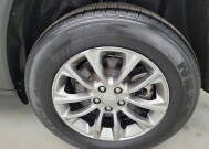 2019 Jeep Cherokee in Louisville, KY 40258 - 18150202 31
