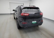 2018 Jeep Cherokee in Miamisburg, OH 45342 - 18150204 6