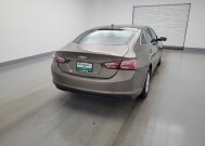 2020 Chevrolet Malibu in Miamisburg, OH 45342 - 18150216 7