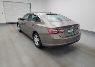 2020 Chevrolet Malibu in Miamisburg, OH 45342 - 18150216 5