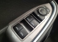 2020 Chevrolet Malibu in Miamisburg, OH 45342 - 18150216 27