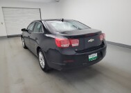 2016 Chevrolet Malibu in Maple Heights, OH 44137 - 18150217 5