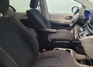 2021 Chrysler Voyager in Pittsburgh, PA 15236 - 18150298 21