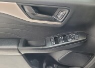 2022 Ford Escape in St. Louis, MO 63125 - 18150332 27
