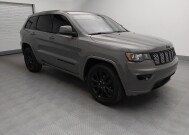 2019 Jeep Grand Cherokee in Independence, MO 64055 - 18150350 11