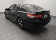 2018 Toyota Camry in Springfield, MO 65807 - 18150357 5