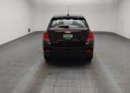 2020 Chevrolet Trax in Des Moines, IA 50310 - 18150372 7