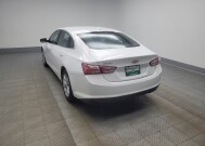 2021 Chevrolet Malibu in Indianapolis, IN 46222 - 18150399 5