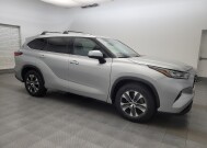 2020 Toyota Highlander in Phoenix, AZ 85022 - 18150479 11