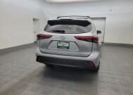 2020 Toyota Highlander in Phoenix, AZ 85022 - 18150479 7