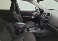 2021 Jeep Cherokee in Maple Heights, OH 44137 - 18150597 21