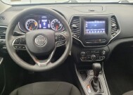2021 Jeep Cherokee in Maple Heights, OH 44137 - 18150597 22