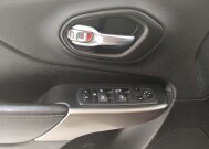 2019 Jeep Cherokee in St. Louis, MO 63125 - 18150630 27
