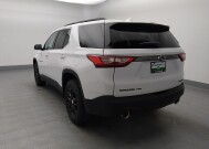 2019 Chevrolet Traverse in Topeka, KS 66611 - 18150633 5