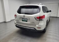 2015 Nissan Pathfinder in Eastpointe, MI 48021 - 18150636 7