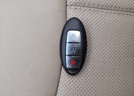 2015 Nissan Pathfinder in Eastpointe, MI 48021 - 18150636 32