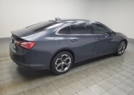 2020 Chevrolet Malibu in Indianapolis, IN 46222 - 18150666 10