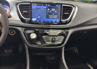 2025 Chrysler Pacifica in Burlington, WI 53105 - 18150780 30