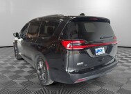 2025 Chrysler Pacifica in Burlington, WI 53105 - 18150780 3