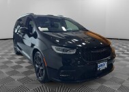 2025 Chrysler Pacifica in Burlington, WI 53105 - 18150780 7