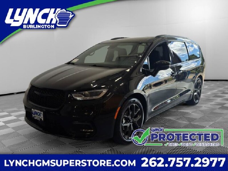 2025 Chrysler Pacifica in Burlington, WI 53105 - 18150780