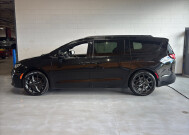 2025 Chrysler Pacifica in Burlington, WI 53105 - 18150780 2
