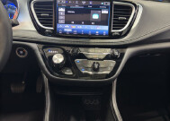 2025 Chrysler Pacifica in Burlington, WI 53105 - 18150782 30