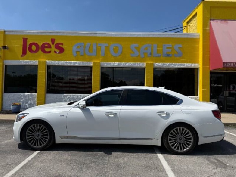 2019 Kia K900 in Indianapolis, IN 46222-4002 - 18150819